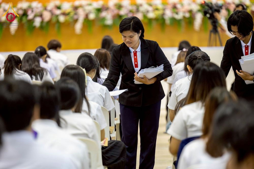 ภาพ No.273303:วันที่ 23 พฤศจิกายน พ.ศ. 2568 การสอบตอบปัญหาธรรมะ ทางก้าวหน้า "ระดับอุดมศึกษา" ณ ห้องแก้วสารพัดนึก 1 สภาธรรมกายสากล วัดพระธรรมกาย จ.ปทุมธานี