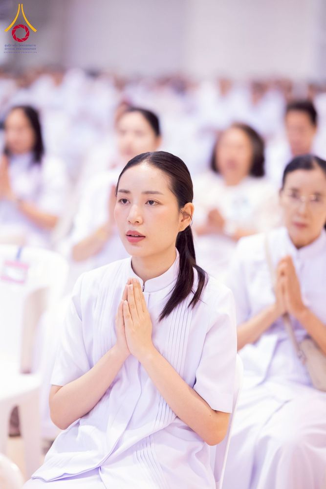 ภาพ No.277147:วันอาทิตย์ที่ 7 ธันวาคม พ.ศ. 2568 พิธีบูชาข้าวพระ ณ สภาธรรมกายสากล วัดพระธรรมกาย