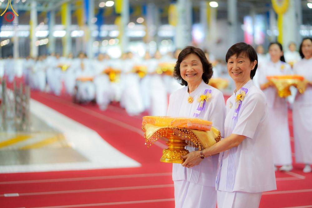 ภาพ No.150102:พิธีทอดผ้าป่าสมทบกฐินวัดพระธรรมกาย และสมทบกฐิน 30,000 วัดทั่วไทย ครั้งที่ 1 เนื่องในวันธรรมชัย 27 สิงหาคม พ.ศ.2567 ณ สภาธรรมกายสากล วัดพระธรรมกาย