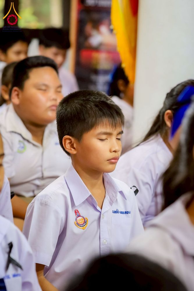 ภาพ No.272560:วันที่ 21 พฤศจิกายน พ.ศ. 2568 รวมพลังเด็กดี V-Star ผู้นำฟื้นฟูศีลธรรมโลก ประจำปี 2568 จังหวัดสุโขทัย ณ ศูนย์ปฏิบัติธรรมสุโขทัย