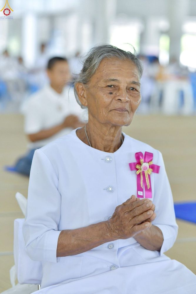 ภาพ No.231905:วันที่ 5 กรกฎาคม พ.ศ. 2568 พิธีถวายภัตตาหารเมนูสวรรค์ เพื่อการบรรลุธรรม ณ หอฉันคุณยายอาจารย์ฯ วัดพระธรรมกาย