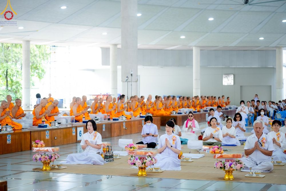 ภาพ No.182346:พิธีถวายภัตตาหารเมนูสวรรค์ "เพื่อการบรรลุธรรม" วันเสาร์ที่ 14 ธันวาคม พ.ศ. 2567 ณ หอฉันคุณยายอาจารย์ฯ วัดพระธรรมกาย