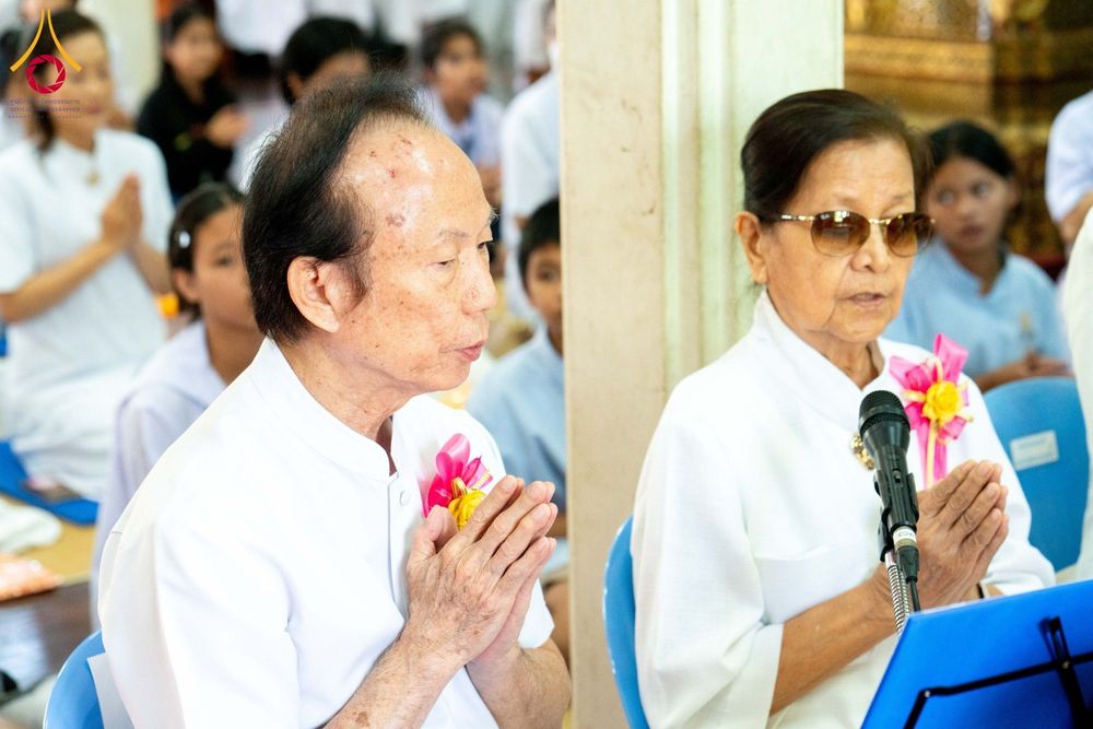 ภาพ No.197289:พิธีทอดผ้าป่าทำนุบำรุงศาสนสถาน ณ วัดอัมพวัน ตำบลบางม่วง อำเภอบางใหญ่ จังหวัดนนทบุรี ในโครงการธรรมยาตรา กตัญญูบูชา มหาปูชนียาจารย์ พระมงคลเทพมุนี(สด จนฺทสโร) พระผู้ปราบมาร อนุสรณ์สถาน 7 แห่ง ปีที่ 13 วันที่ 17 มกราคม พ.ศ. 2568