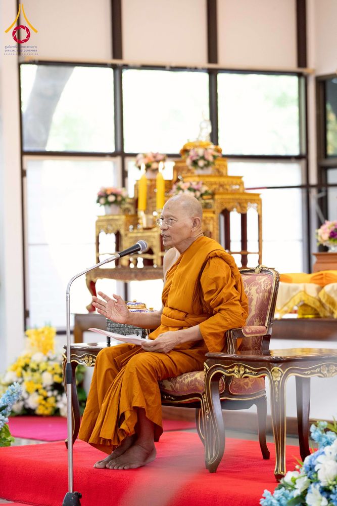 ภาพ No.276694:วันเสาร์ที่ 6 ธันวาคม พ.ศ. 2568 พิธีมุทิตาสักการะ เนื่องในโอกาสที่พระเดชพระคุณพระพรหมดิลก เจ้าอาวาสวัดสามพระยา วรวิหาร เมตตาเป็นประธานในพิธีตั้งฐานานุกรมใน พระราชวิเทศวชิรเวที (บัณฑิต วรปญฺโญ) ผู้ช่วยเจ้าอาวาสวัดพระธรรมกาย (ไวโรจน์ วิโรจโน) ผู้ช่วยเจ้าอา