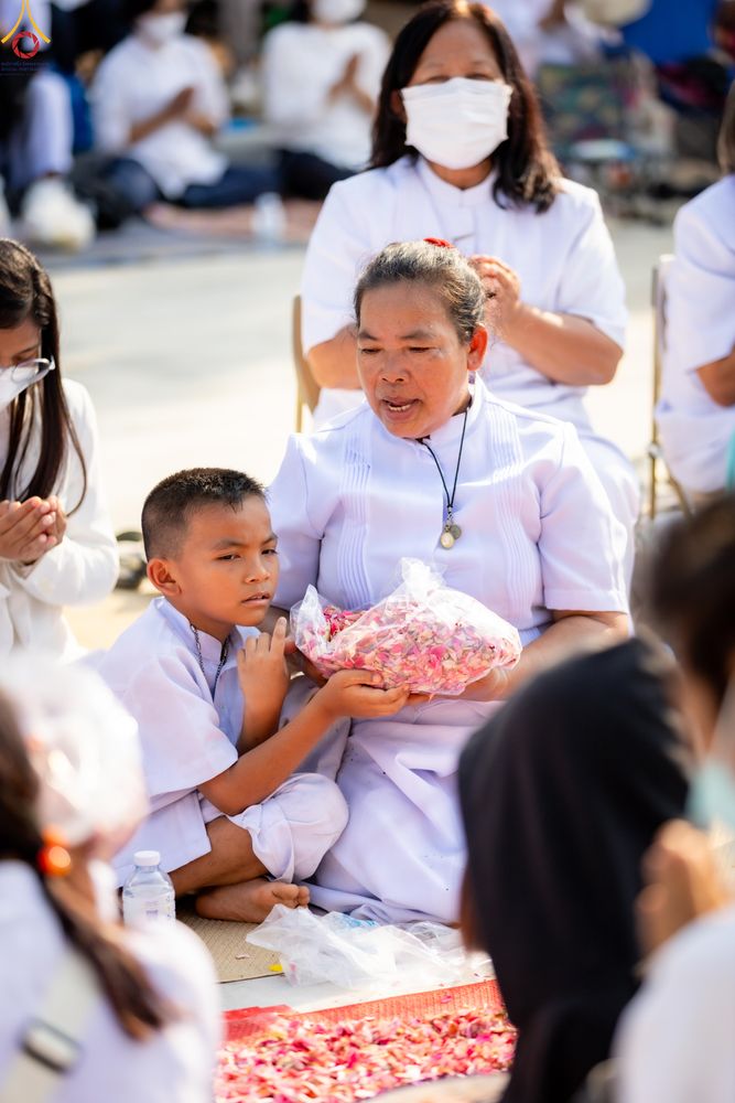 ภาพ No.299367:วันที่ 18 มกราคม พ.ศ. 2569 พิธีต้อนรับพระธรรมยาตรา ณ อนุสรณ์สถานลำดับที่ 5 สถานที่เผยแผ่วิชชาธรรมกายครั้งแรก อนุสรณ์สถานบางปลา วัดบางปลา อำเภอบางเลน จังหวัดนครปฐม ในโครงการธรรมยาตรา กตัญญูบูชา มหาปูชนียาจารย์ พระมงคลเทพมุนี(สด จนฺทสโร) พระผู้ปราบมาร อนุส