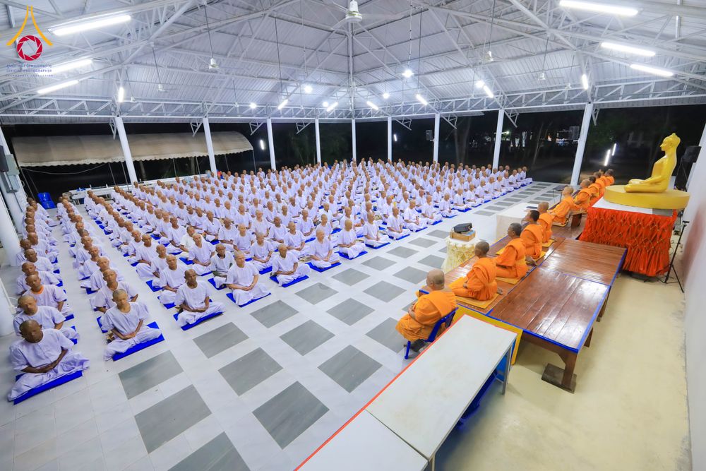 ภาพ No.285615:วันที่ 26-30  พฤศจิกายน พ.ศ. 2568  กิจกรรมสวดมนต์ นั่งสมาธิ ฟังธรรม ของนาคธรรมทายาท ในโครงการบวชบูชาธรรมมหาปูชนียาจารย์  ณ ศูนย์ปฏิบัติธรรมบุรีรัมย์ จ.บุรีรัมย์