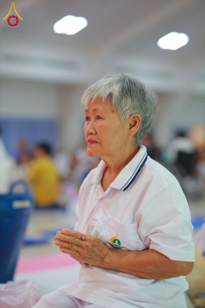 ภาพ No.321797:วันที่ 12 เมษายน พ.ศ.2569 ตักบาตรสงกรานต์ฉลองสามเณรใหม่  ณ ศูนย์ปฏิบัติธรรมระยอง(บ้านช่องลม)