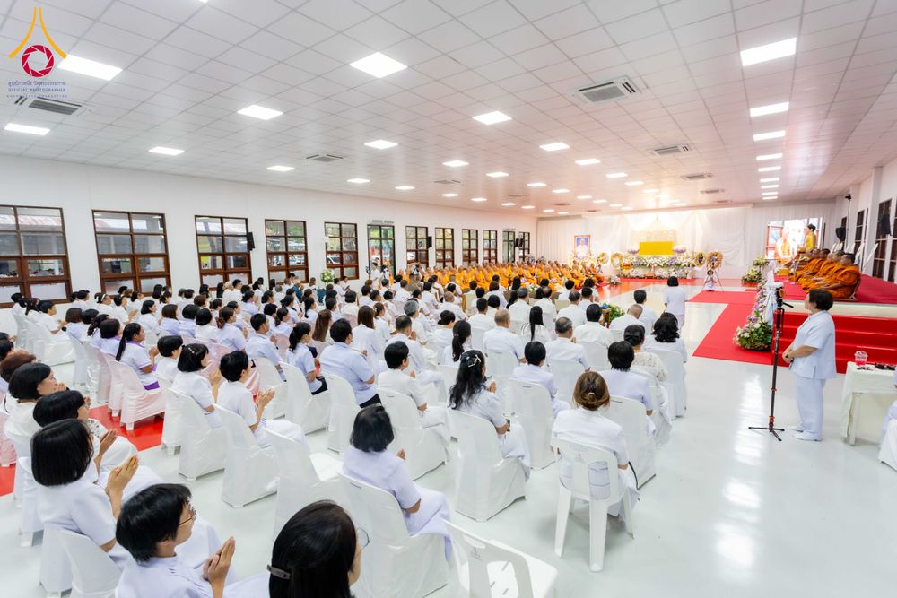 ภาพ No.316206:วันเสาร์ที่ 28 มีนาคม พ.ศ. 2569 พิธีบำเพ็ญกุศล คุณพ่อณรงค์ จินตมากุล  สิริอายุ 99 ปี 11 เดือน โยมบิดา พระครูปลัดรัตนวีรวัฒน์ (รังสฤษดิ์ อิทฺธิจินตโก) ที่ปรึกษาเจ้าคณะจังหวัดปทุมธานี เจ้าอาวาสวัดพระธรรมกาย  ณ ห้องปลูกศรัทธา 2 วัดพระธรรมกาย ปทุมธานี