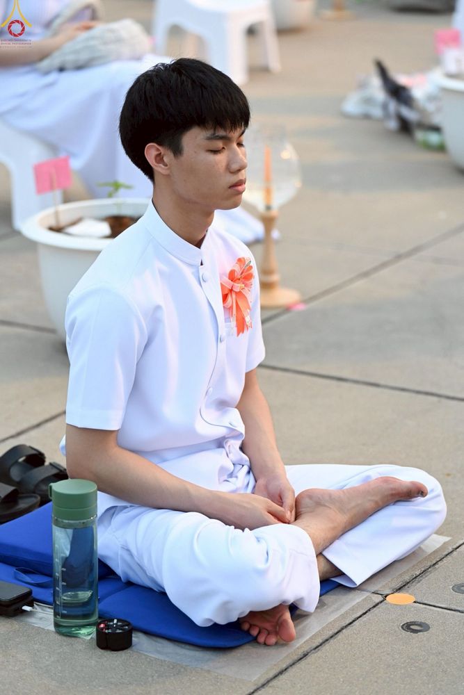 ภาพ No.252977:วันที่ 10 ตุลาคม พ.ศ. 2568 พิธีปลูกต้นทรัพย์บานชื่น ณ ลานธรรม วัดพระธรรมกาย