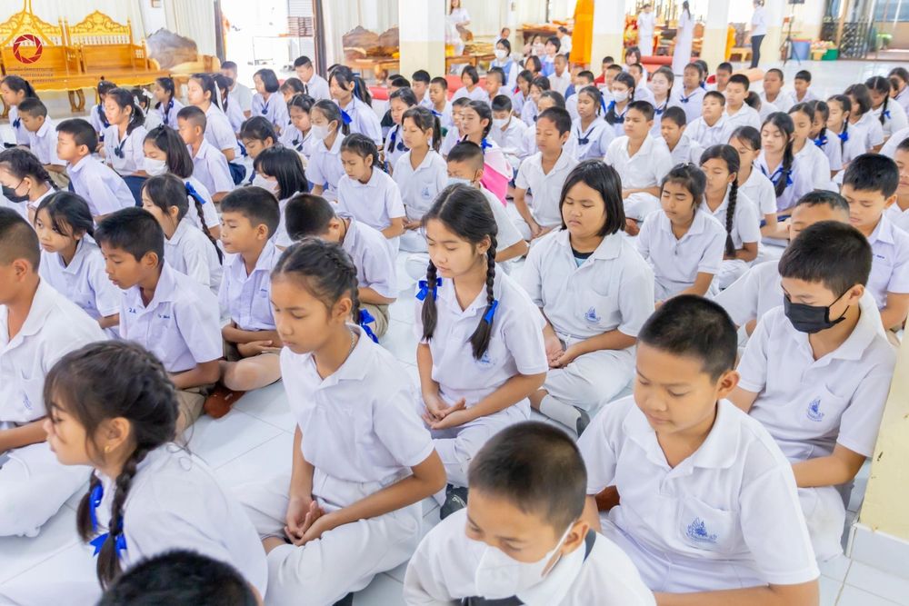 ภาพ No.195140:พิธีทอดผ้าป่าทำนุบำรุงศาสนสถาน ณ วัดไผ่โรงวัว ต.บางตาเถร อ.สองพี่น้อง จ.สุพรรณบุรี ในโครงการธรรมยาตรา กตัญญูบูชา มหาปูชนียาจารย์ พระมงคลเทพมุนี(สด จนฺทสโร) พระผู้ปราบมาร อนุสรณ์สถาน 7 แห่ง ปีที่ 13 วันที่ 13 มกราคม พ.ศ. 2568