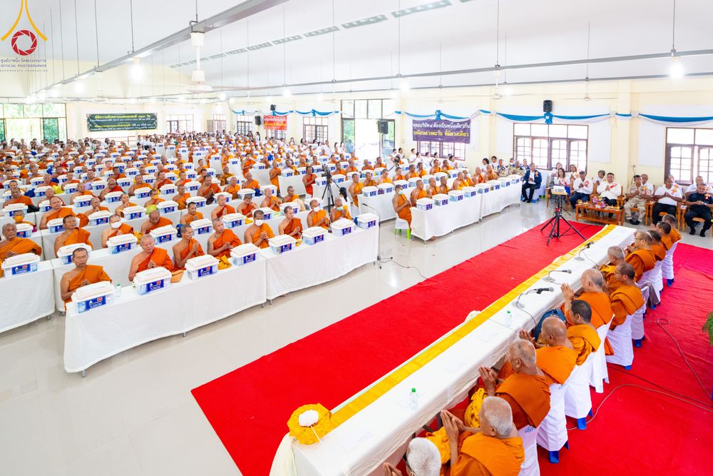 ภาพ No.311096:วันพฤหัสบดีที่ 26 กุมภาพันธ์ พ.ศ. 2569 พิธีถวายสังฆทานแด่คณะสงฆ์ 323 วัด ปีที่ 22 ครั้งที่ 182 พิธีมอบกองทุนหนุนแรงใจช่วยครูใต้ ปีที่ 19 ครั้งที่ 145 และพิธีทำบุญอุทิศส่วนกุศลให้ผู้วายชนม์