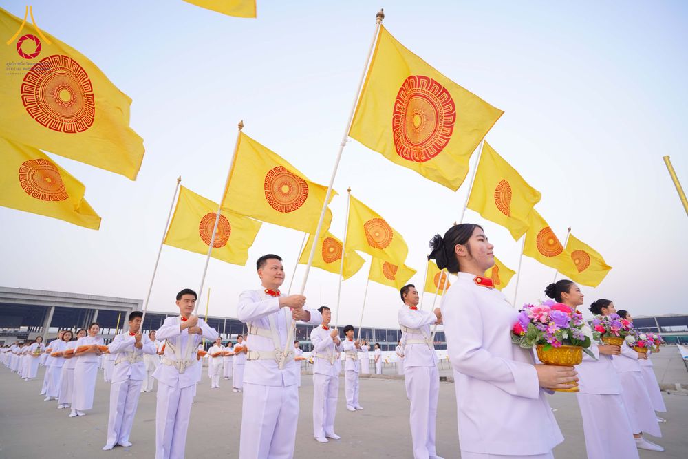 ภาพ No.320786:วันเสาร์ที่ 11 เมษายน พ.ศ.2569 พิธีเวียนประทักษิณ พิธีวันทาเจดีย์ โครงการอุปสมบทหมู่ บูชาธรรมหลวงพ่อธัมมชโย พ.ศ.2569 โครงการอุปสมบทหมู่ธรรมทายาท ระดับอุดมศึกษา รุ่น 53 (ภาคฤดูร้อน) ณ วัดพระธรรมกาย ปทุมธานี