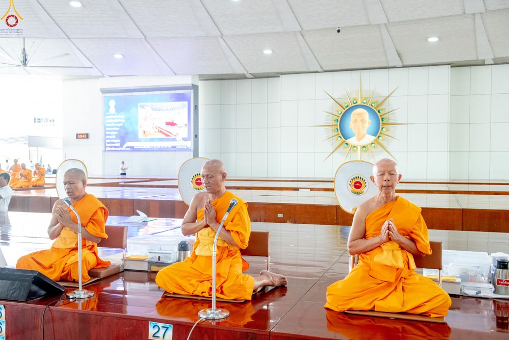 ภาพ No.328779:วันเสาร์ที่ 16 พฤษภาคม พ.ศ.2569 พิธีบุพเปตพลี ครั้งที่ 183 ร่วมอุทิศบุญแด่หมู่ญาติที่ล่วงลับไปแล้ว และสืบทอดอายุพระพุทธศาสนา ณ หอฉันคุณยายอาจารย์ฯ  วัดพระธรรมกาย
