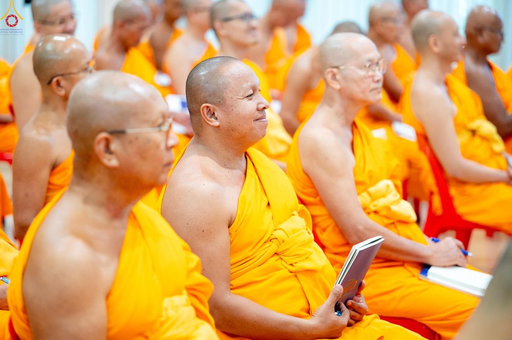 ภาพ No.335969:วันที่ 15 มิถุนายน พ.ศ.2569 หลวงพ่อทัตตชีโวเมตตาให้โอวาทแก่เจ้าอาวาสวัดศูนย์สาขาภายในประเทศ ณ วัดพระธรรมกาย
