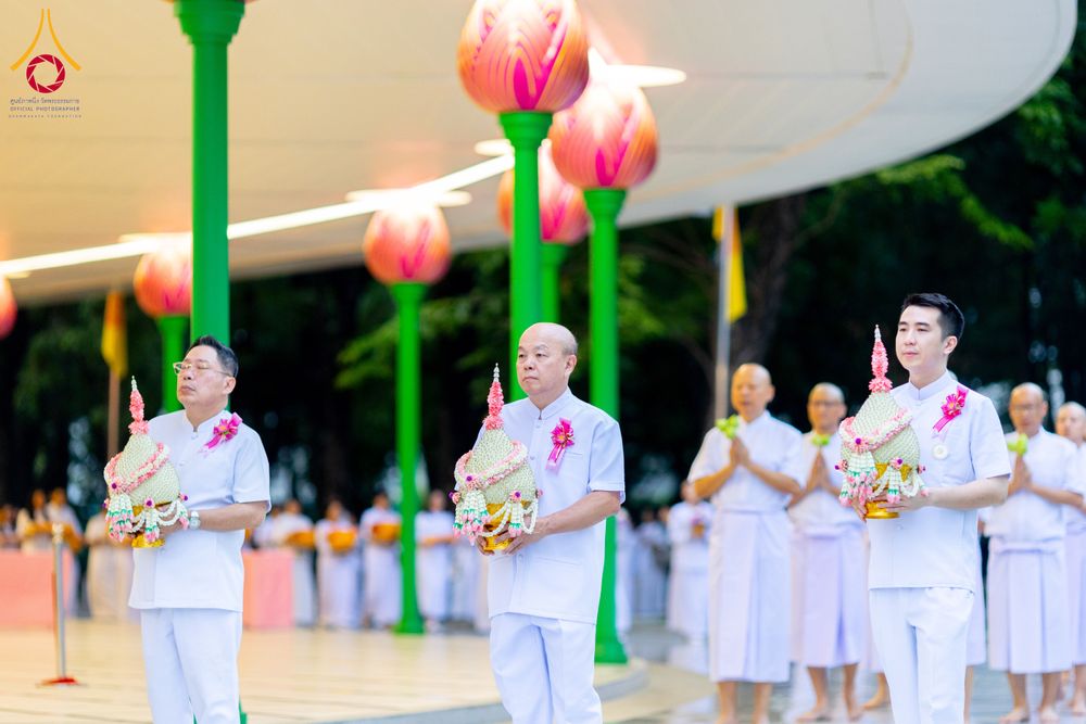 ภาพ No.286457:วันเสาร์ที่ 12 กรกฏาคม พ.ศ.2568 พิธีบรรพชาอุปสมบท  โครงการบรรพชาอุปสมบทหมู่ ธรรมทายาทนานาชาติ(ภาคภาษาจีน), โครงการบรรพชาสามเณร โรงเรียนนานาชาติ รุ่นที 14