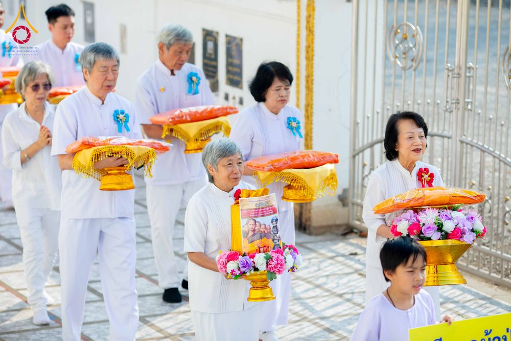 ภาพ No.298860:วันที่ 16 มกราคม พ.ศ. 2569 พิธีทอดผ้าป่าทำนุบำรุงศาสนสถาน ณ วัดอัมพวัน ต.บางม่วง อ.บางใหญ่ จ.นนทบุรี ในโครงการธรรมยาตรา กตัญญูบูชา มหาปูชนียาจารย์ พระมงคลเทพมุนี(สด จนฺทสโร) พระผู้ปราบมาร อนุสรณ์สถาน 7 แห่ง ปีที่ 14