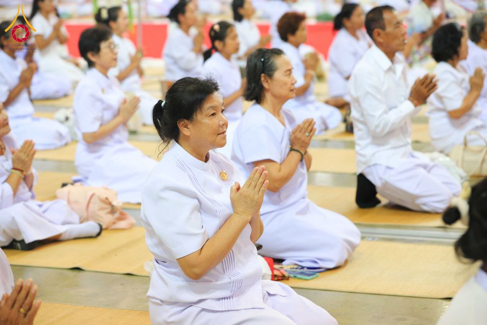 ภาพ No.308657:วันที่ 1 กุมภาพันธ์ พ.ศ. 2569 พิธีรับประกาศนียบัตร และพระของขวัญพระธรรมยาตรา ณ สภาธรรมกายสากล วัดพระธรรมกาย จ.ปทุมธานี