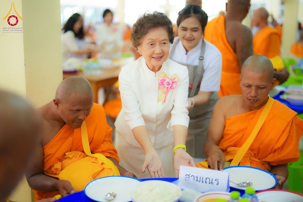 ภาพ No.281297:วันที่ 4 ธันวาคม พ.ศ. 2568 พิธีบรรพชาสามเณร ในโครงการบวชบูชาธรรมมหาปูชนียาจารย์  ณ วัดกลางพระอารามหลวง จังหวัดบุรีรัมย์