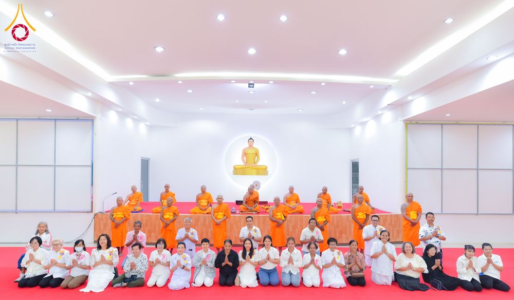 ภาพ No.285154:วันเสาร์ที่ 6 ธันวาคม พ.ศ.2568  พิธีอุปสมบทธรรมทายาท โครงการบรรพชาอุปสมบทหมู่  รุ่นบูชาธรรมมหาปูชนียาจารย์ ประจำปี 2568 ศูนย์ปฏิบัติธรรมและศูนย์อบรมเยาวชนเพชรบุรี อ.ท่ายาง จ.เพชรบุรี ณ วัดศีลคุณาราม อ.เขาย้อย เพชรบุรี