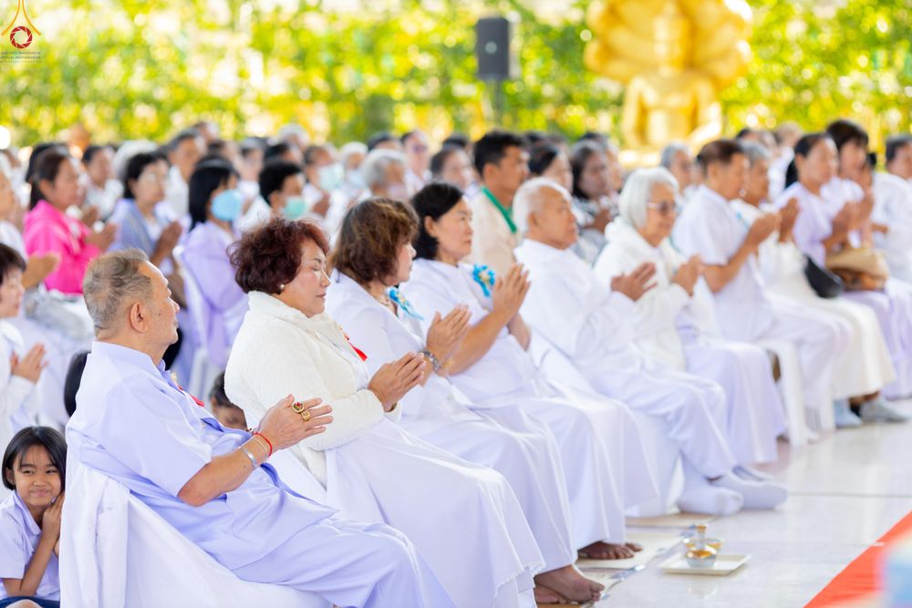 ภาพ No.293338:วันที่ 12 มกราคม พ.ศ. 2569 พิธีทอดผ้าป่าทำนุบำรุงศาสนสถาน ณ วัดพรสวรรค์ อ.สองพี่น้อง จ.สุพรรณบุรี ในโครงการธรรมยาตรา กตัญญูบูชา มหาปูชนียาจารย์ พระมงคลเทพมุนี(สด จนฺทสโร) พระผู้ปราบมาร อนุสรณ์สถาน 7 แห่ง ปีที่ 14