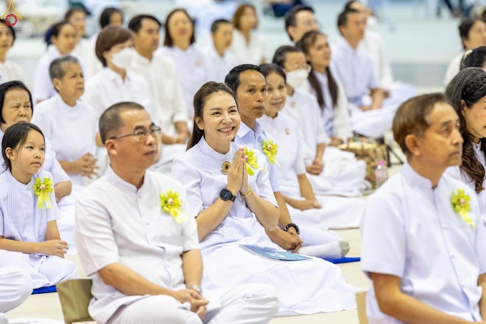 ภาพ No.281111:วันที่ 21 ธันวาคม พ.ศ.2568 พิธีมุทิตาหลวงพ่อทัตตชีโว ณ ห้องแก้วสารพัดนึก วัดพระธรรมกาย