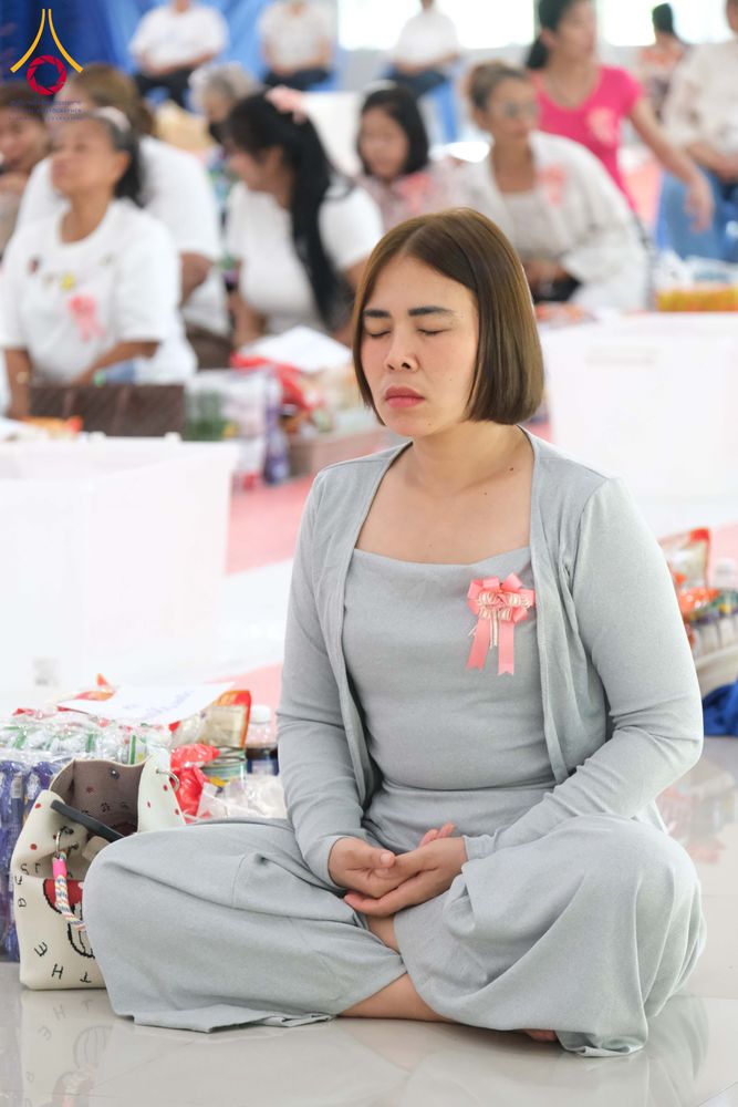 ภาพ No.320892:วันเสาร์ที่ 11 เมษายน พ.ศ.2569 พิธีตักบาตรฉลองสามเณรใหม่ ณ ศูนย์อบรมเยาวชนนครปฐม