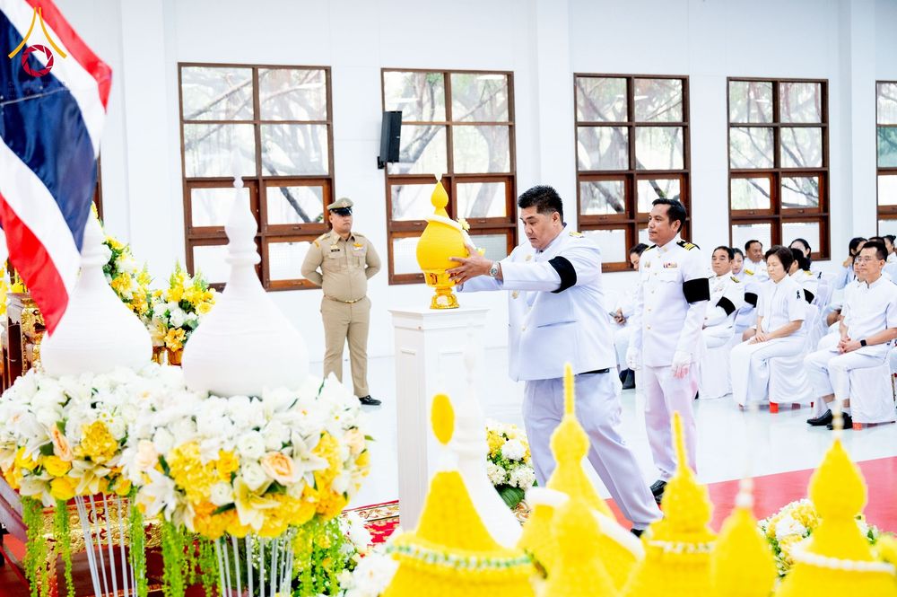 ภาพ No.276086:วันที่ 5 ธันวาคม พ.ศ. 2568 พสกนิกรอำเภอคลองหลวง พร้อมใจบำเพ็ญกุศลอุทิศถวาย “ในหลวงรัชกาลที่ 9” น้อมรำลึกในพระมหากรุณาธิคุณ เนื่องในวันคล้ายวันพระบรมราชสมภพ วันชาติ และวันพ่อแห่งชาติ ณ อาคารปลูกศรัทธา 2 วัดพระธรรมกาย อำเภอคลองหลวง จังหวัดปทุมธานี