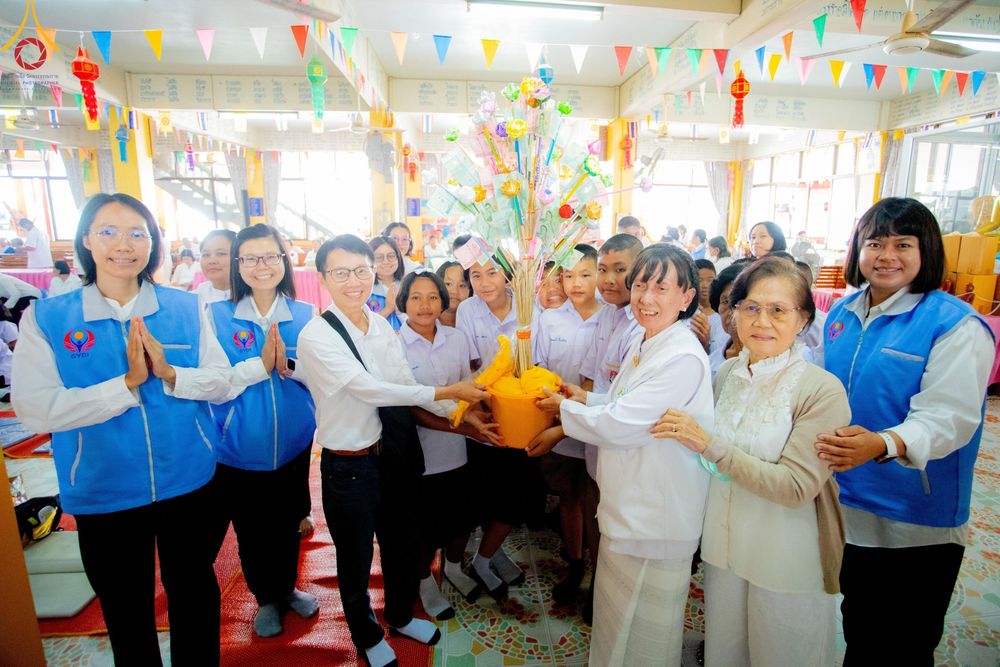 ภาพ No.192203:พิธีทอดผ้าป่าทำนุบำรุงศาสนสถาน ณ วัดนราภิรมย์ ตำบลนราภิรมย์ อำเภอบางเลน จังหวัดนครปฐม ในโครงการธรรมยาตรา กตัญญูบูชา มหาปูชนียาจารย์ พระมงคลเทพมุนี(สด จนฺทสโร) พระผู้ปราบมาร อนุสรณ์สถาน 7 แห่ง ปีที่ 13 วันที่ 9 มกราคม พ.ศ. 2568