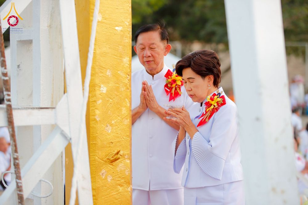 ภาพ No.275157:วันอาทิตย์ที่ 30 พฤศจิกายน พ.ศ. 2568 พิธีตอกเสาเข็ม "สร้างองค์พระเจดีย์เพื่อสร้างสันติภาพโลก" ต้นสุดท้าย ณ ศูนย์ปฏิบัติธรรมระยอง (บ้านช่องลม)