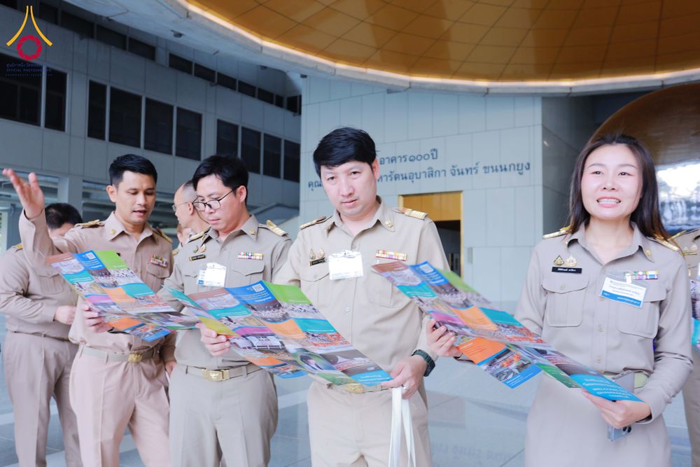 ภาพ No.311509:วันจันทร์ที่ 23 กุมภาพันธ์ พ.ศ. 2569 เปิดโลกทัศน์ผู้บริหารสถานศึกษายุคใหม่ เรียนรู้ต้นแบบการพัฒนาคนผ่านพลัง “บวร–V-Star” ผู้เข้ารับการพัฒนาตามโครงการ สพฐ. ศึกษาดูงานวัดพระธรรมกาย เสริมภาวะผู้นำคุณธรรมสู่การบริหารโรงเรียนอย่างยั่งยืน ณ อาคาร 100 ปี คุณยาย