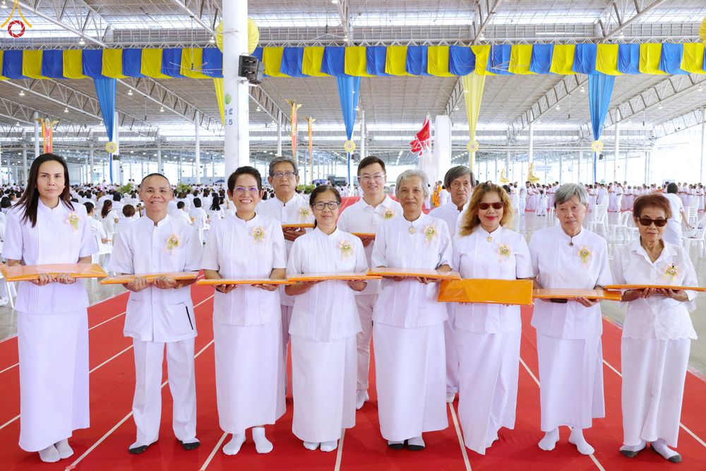 ภาพ No.318414:วันอาทิตย์ต้นเดือนที่ 5 เมษายน พ.ศ.2569 พิธีทอดผ้าป่าสมทบมหาสังฆทาน 40,000 กว่าวัดทั่วประเทศ ณ สภาธรรมกายสากล วัดพระธรรมกาย