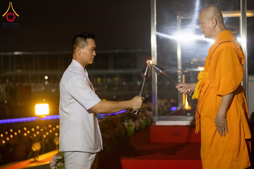 ภาพ No.312239:วันอังคารที่ 3 มีนาคม พ.ศ.2569 พิธีเวียนประทักษิณและจุดมาฆประทีป (ภาพชุดที่ 2) ณ ลานธรรมพระมหาธรรมกายเจดีย์ วัดพระธรรมกาย