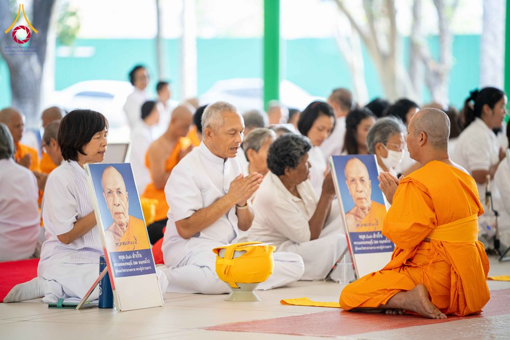 ภาพ No.298225:วันเสาร์ที่ 17 มกราคม พ.ศ. 2569 พิธีบรรพชาอุปสมบท โครงการอุปสมบทหมู่ บูชาธรรมครบ 117 ปี คุณยายอาจารย์มหารัตนอุบาสิกาจันทร์ ขนนกยูง  ณ อุโบสถพระไตรปิฎก วัดพระธรรมกาย