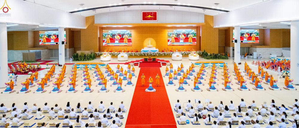 ภาพ No.318596:วันอาทิตย์ต้นเดือนที่ 5 เมษายน พ.ศ.2569 พิธีทอดผ้าป่าสมทบมหาสังฆทาน 40,000 กว่าวัดทั่วประเทศ ณ สภาธรรมกายสากล วัดพระธรรมกาย