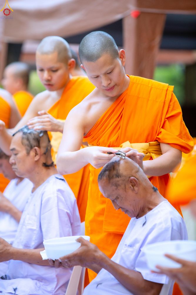 ภาพ No.319818:วันอาทิตย์ที่ 5 เมษายน พ.ศ.2569 พิธีตัดปอยผม และปลงผมนาคธรรมทายาท โครงการบรรพชาและอุปสมบทหมู่ รุ่นบูชาธรรม 82 ปี หลวงพ่อธัมมชโย