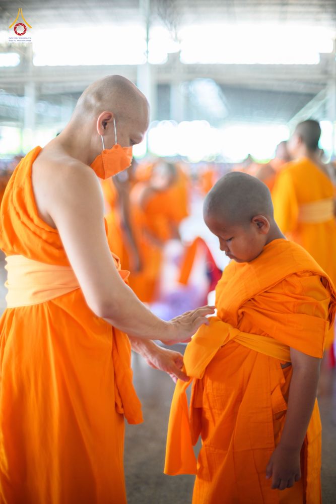 ภาพ No.79898:พิธีขอบรรพชา , พิธีคล้องอังสะ พิธีขอสรณคมน์และศีล , พิธีขอนิสสัย ในโครงการบรรพชาสามเณรฟื้นฟูพระพุทธศาสนาทั่วไทย วันเสาร์ที่ 8 เมษายน พ.ศ.2566