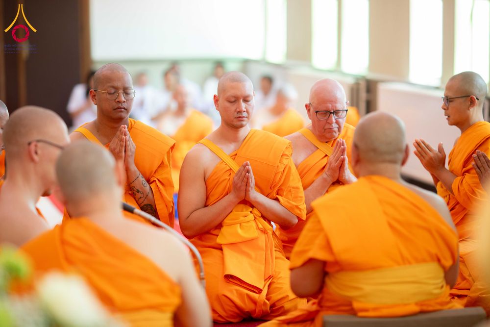 ภาพ No.336831:วันที่ 14 มิถุนายน พ.ศ. 2569 พิธีอุปสมบทธรรมทายาท นานาชาติยุโรปรุ่นที่ 11 เบลเยียม