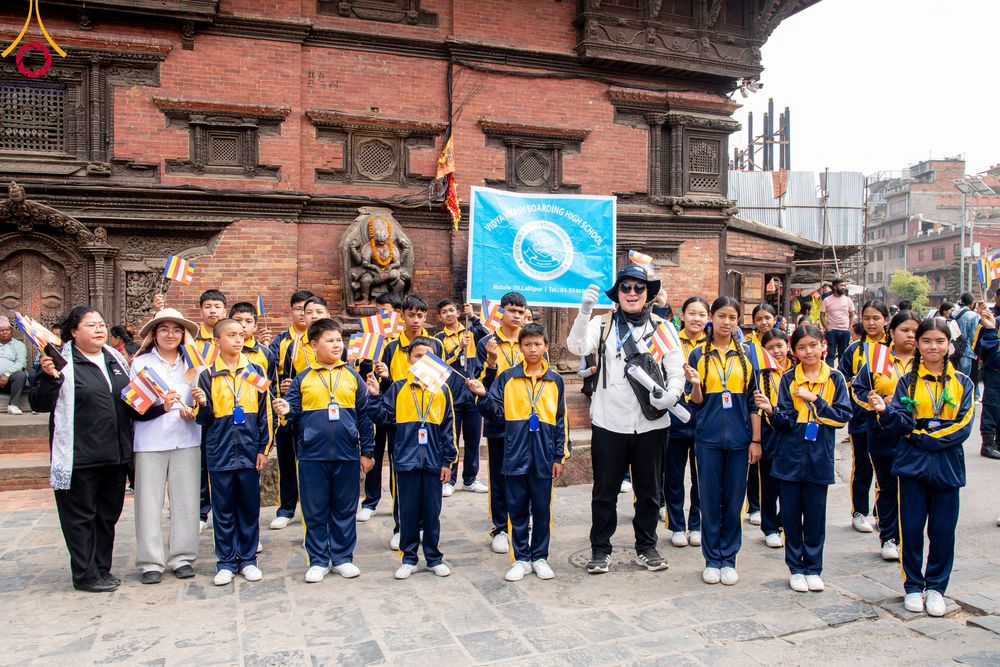 ภาพ No.313544:วันพฤหัสบดีที่ 12 มีนาคม พ.ศ. 2569 ขบวนแห่นาคธรรมทายาทในโครงการบรรพชาสามเณร 500 รูป  จาก นาคบาฮาล (Nagbahal) สู่จัตุรัสปาทัน (Patan Durbar Square) ประเทศเนปาล