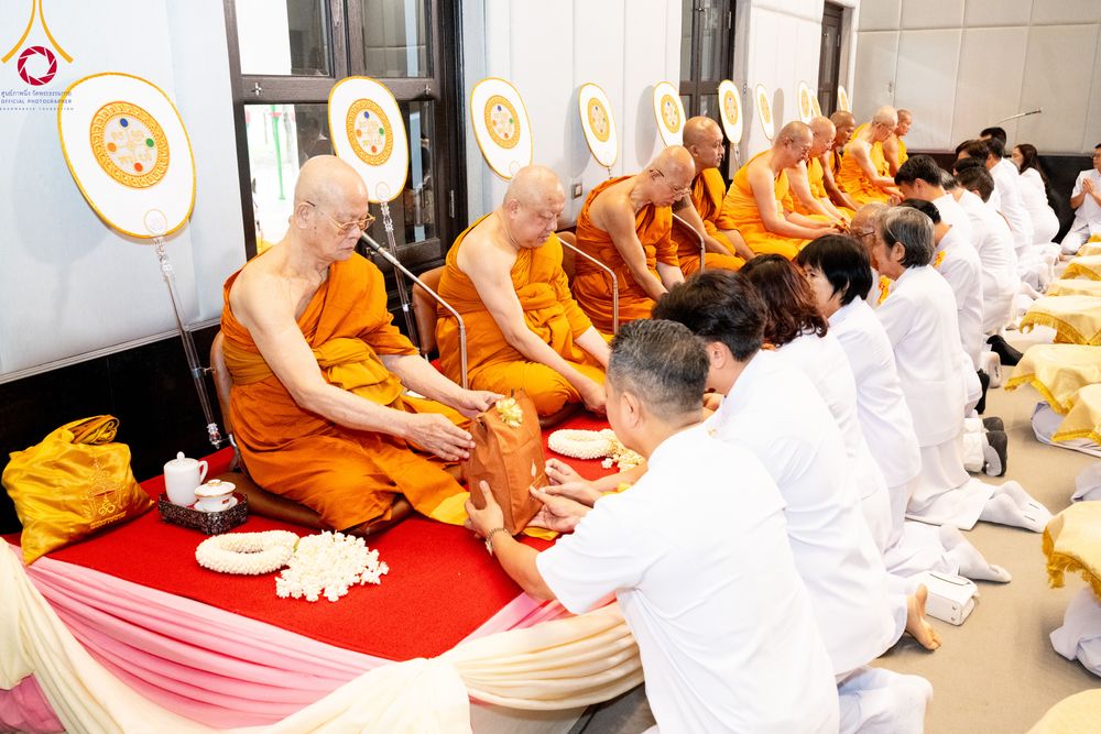ภาพ No.332347:วันเสาร์ที่ 6 มิถุนายน พ.ศ.2569 พิธีต้อนรับสัญญาบัตร พัดยศ พระราชภาวนาวชิรวิเทศ วิ. ณ อุโบสถพระไตรปิฏก วัดพระธรรมกาย