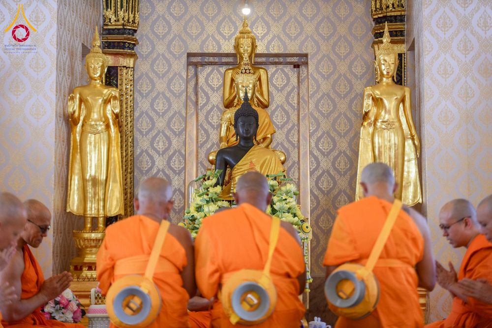 ภาพ No.278140:วันเสาร์ที่ 6 ธันวาคม พ.ศ. 2568 พิธีเวียนประทักษิณ ขอขมามอบผ้าไตร บรรพชาอุปสมบทหมู่ธรรมทายาท จำนวน 53 รูป โครงการอุปสมบทหมู่ รุ่นบูชาธรรมมหาปูชนียาจารย์ ประจำปี 2568 จังหวัดสระบุรี