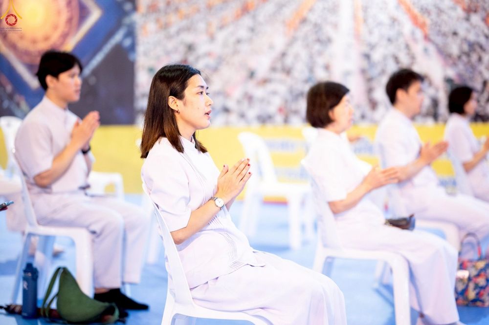 ภาพ No.244450:วันที่ 7 กันยายน พ.ศ. 2568 พิธีฉลองชัยสวดมนต์บทธัมมจักกัปปวัตตนสูตร 7,681,108,108 จบ ณ มหารัตนวิหารคด วัดพระธรรมกาย