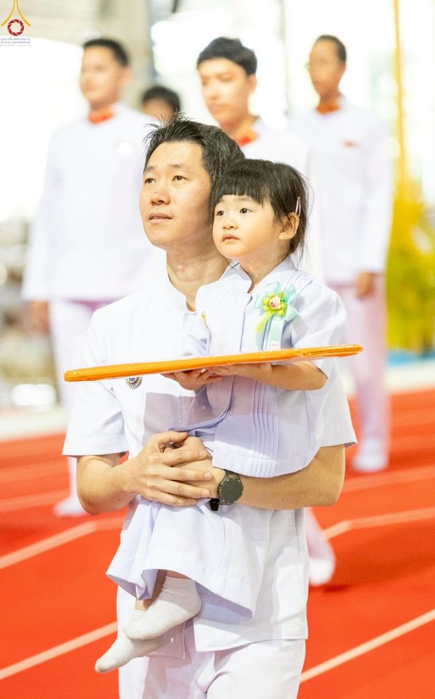 ภาพ No.277526:วันอาทิตย์ต้นเดือนที่ 7 ธันวาคม พ.ศ.2568 พิธีทอดผ้าป่าต้นสมบัติจักรพรรดิ ณ สภาธรรมกายสากล วัดพระธรรมกาย