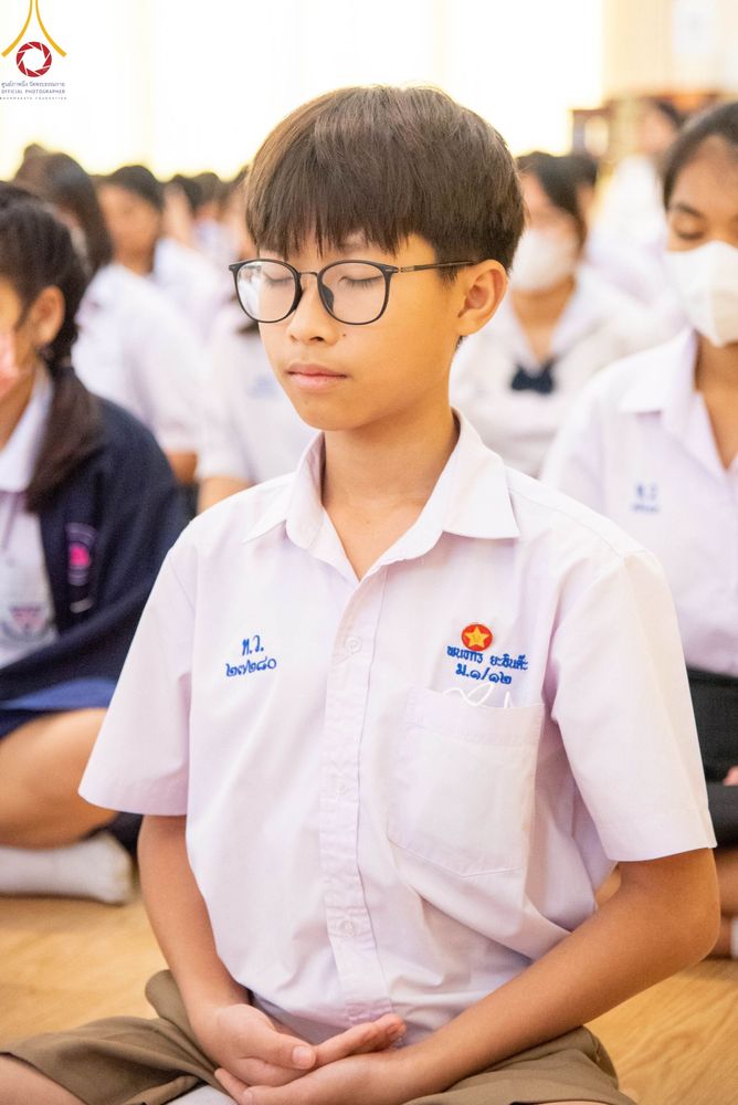 ภาพ No.103501:วันรวมพลังเด็กดี V-Star ผู้นำฟื้นฟูศีลธรรมโลก จังหวัดเชียงรายและจังหวัดพะเยา ณ ศูนย์ปฏิบัติธรรมจังหวัดเชียงราย วันที่ 2 ธันวาคม พ.ศ. 2566
