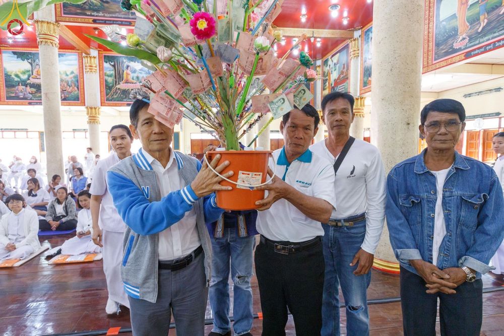 ภาพ No.195805:พิธีทอดผ้าป่าทำนุบำรุงศาสนสถาน ณ วัดตรีพาราสีมาเขต ต.สามเมือง อ.ลาดบัวหลวง จ.พระนครศรีอยุธยา ในโครงการธรรมยาตรา กตัญญูบูชา มหาปูชนียาจารย์ พระมงคลเทพมุนี(สด จนฺทสโร) พระผู้ปราบมาร อนุสรณ์สถาน 7 แห่ง ปีที่ 13 วันที่ 13 มกราคม พ.ศ. 2568