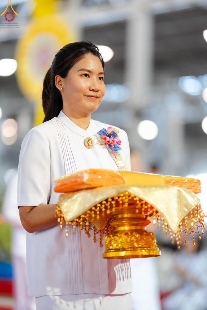 ภาพ No.178013:พิธีทอดผ้าป่าต้นสมบัติจักรพรรดิ ในวันอาทิตย์ที่ 1 ธันวาคม พ.ศ. 2567 ณ สภาธรรมกายสากล วัดพระธรรมกาย