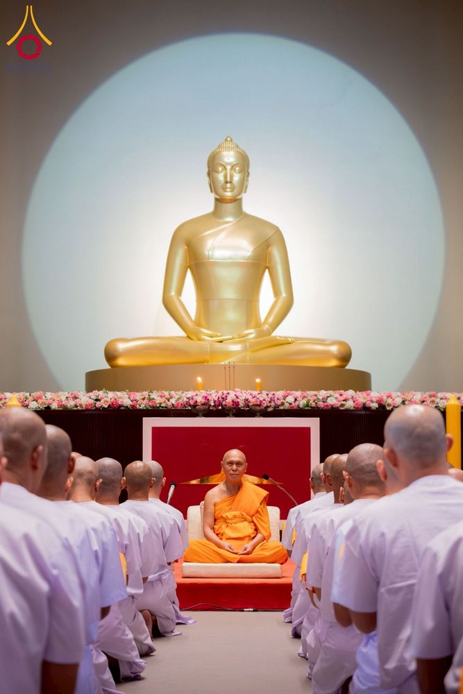 ภาพ No.277698:วันเสาร์ที่ 6 ธันวาคม พ.ศ. 2568 พิธีบรรพชาอุปสมบทและพิธีถวายบาตร โครงการอุปสมบทบูชาธรรมมหาปูชนียาจารย์ ประจำปี พ.ศ.2568 โครงการบวชพระนานาชาติ AEC และ WAB รุ่น CEO (นักบริหาร) รุ่นที่ 5 ณ มหาธรรมกายเจดีย์ วัดพระธรรมกาย