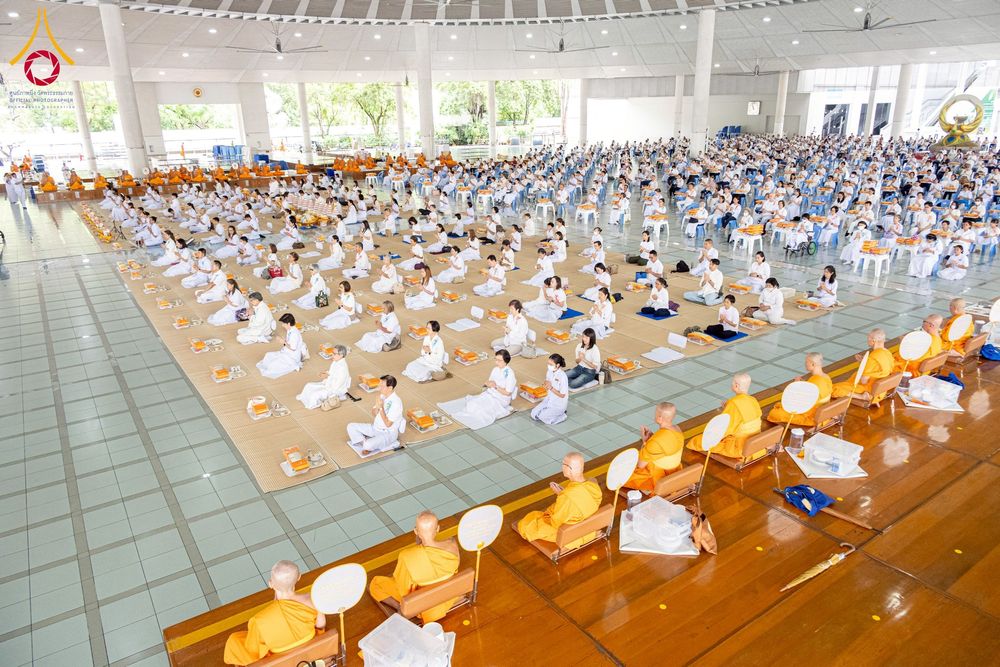 ภาพ No.276429:วันศุกร์ที่ 5 ธันวาคม พ.ศ. 2568 (วันพระ ขึ้น 15 ค่ำ เดือน 1) พิธีบุพเปตพลี ครั้งที่ 175 ร่วมอุทิศบุญแด่หมู่ญาติที่ล่วงลับไปแล้ว และสืบทอดอายุพระพุทธศาสนา ณ หอฉันคุณยายอาจารย์ฯ วัดพระธรรมกาย