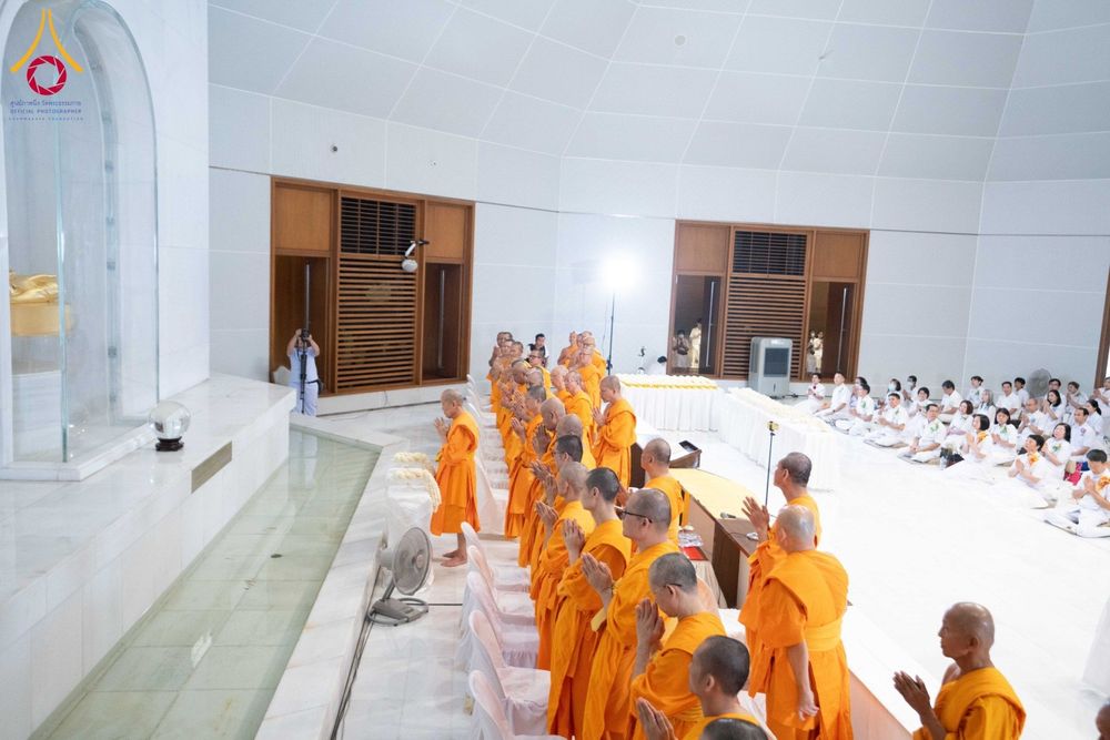 ภาพ No.174317:พิธีทอดกฐินกตัญญูบูชาธรรม ณ ศูนย์ปฏิบัติธรรมพระมงคลเทพมุนี อ.สองพี่น้อง จ.สุพรรณบุรี ในโครงการกฐินสามัคคีทั่วไทย 30,000 วัด บูชาธรรม 80 ปี หลวงพ่อธัมมชโย โดยคณะศิษยานุศิษย์วัดพระธรรมกาย วันที่ 10 พฤศจิกายน พ.ศ. 2567