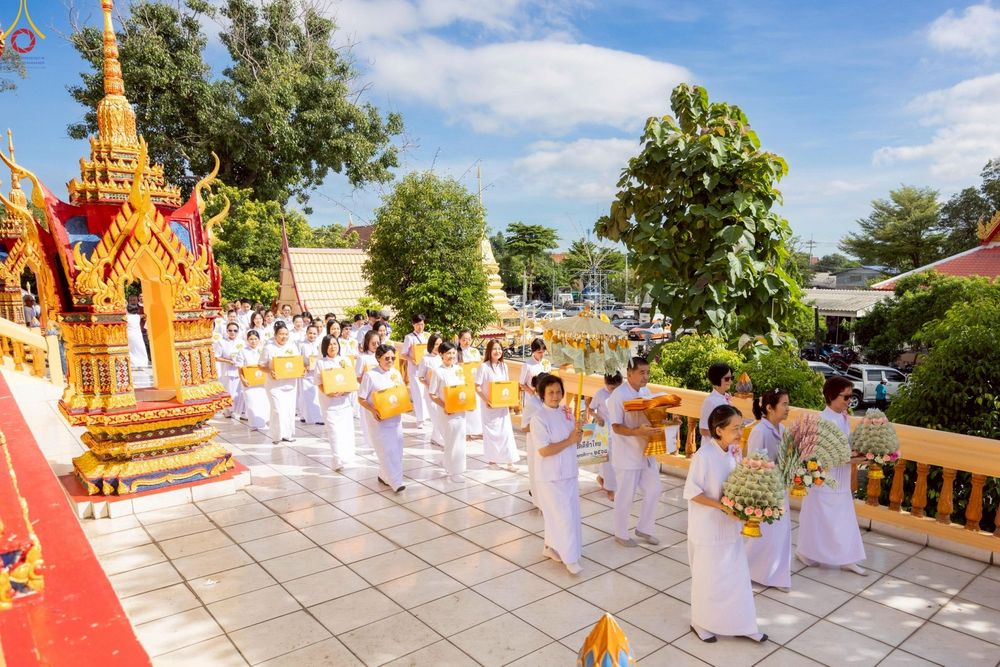 ภาพ No.259227:วันที่ 19 ตุลาคม พ.ศ. 2568 พิธีทอดกฐินสามัคคีทั่วไทย 30,000 วัด โดยคณะศิษยานุศิษย์ บูชาธรรม 81 ปี หลวงพ่อธัมมชโย ณ วัดบ้านพร้าวนอก ต.เชียงรากใหญ่ อ.สามโคก จ.ปทุมธานี