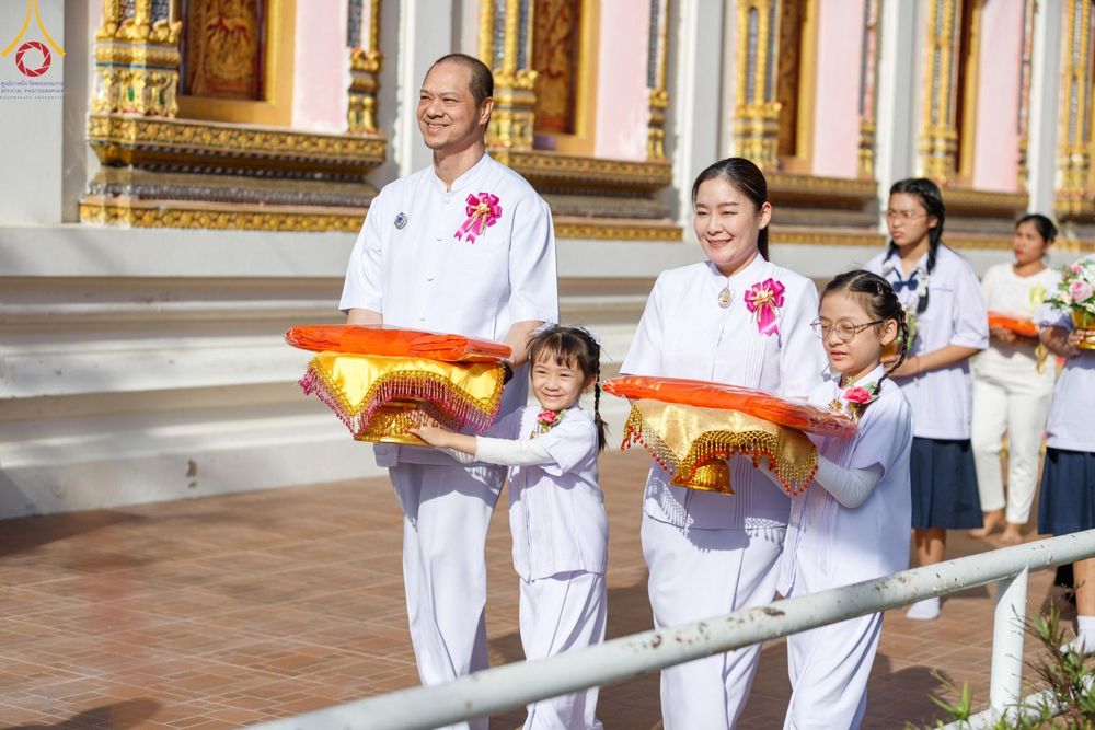 ภาพ No.196684:พิธีทอดผ้าป่าทำนุบำรุงศาสนสถาน ณ วัดสิงห์ ต.บางคูเวียง อ.บางกรวย จ.นนทบุรี ในโครงการธรรมยาตรา กตัญญูบูชา มหาปูชนียาจารย์ พระมงคลเทพมุนี(สด จนฺทสโร) พระผู้ปราบมาร อนุสรณ์สถาน 7 แห่ง ปีที่ 13 วันที่ 17 มกราคม พ.ศ. 2568